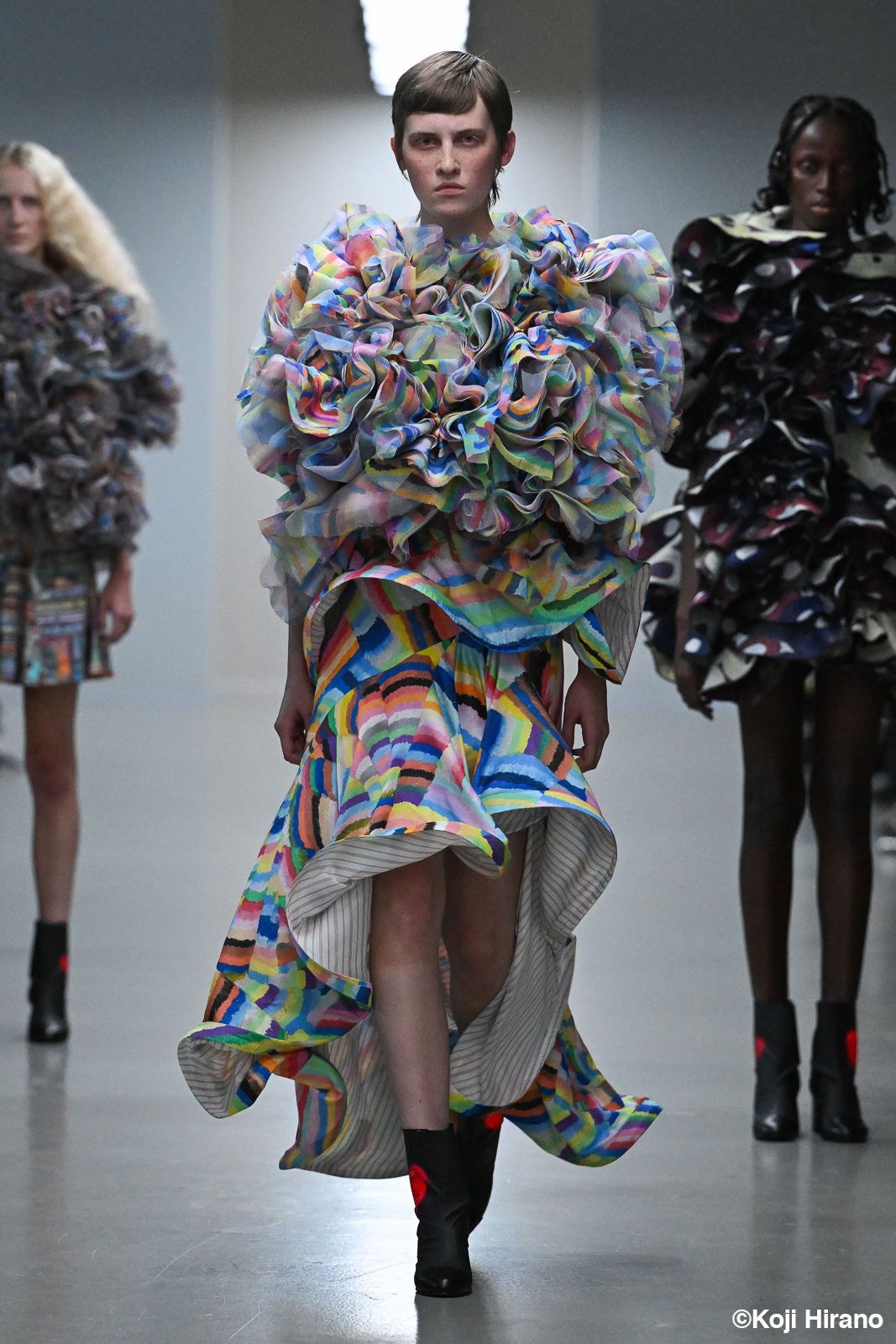 rls-20251006_Anrealage_Paris2026ss_2x3_001