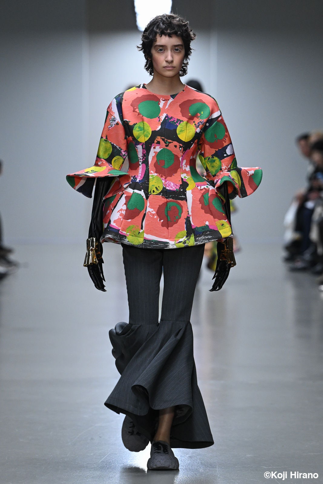 rls-20251006_Anrealage_Paris2026ss_2x3_013