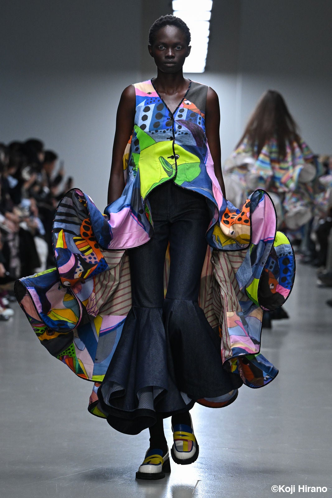 Paris Fashion Week 2026S/S Collection by ANREALAGE | Commercial