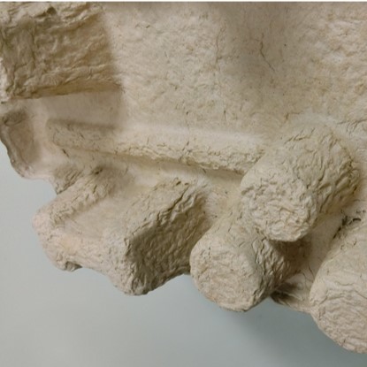 パルプモールド　倒れ折れしづらい形状