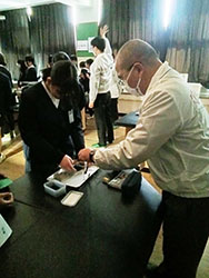 hand-print experiment