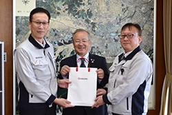 奨学金を授与された学生