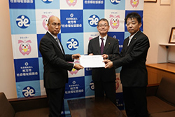 奨学金を授与された学生