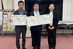 奨学金を授与された学生