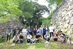 Cleaning of Tamaru Castle ruins#2